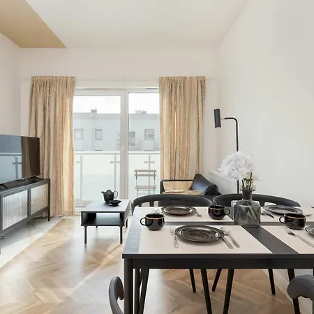 Kartuska Stylish & Parking By Renters شقة غدانسك